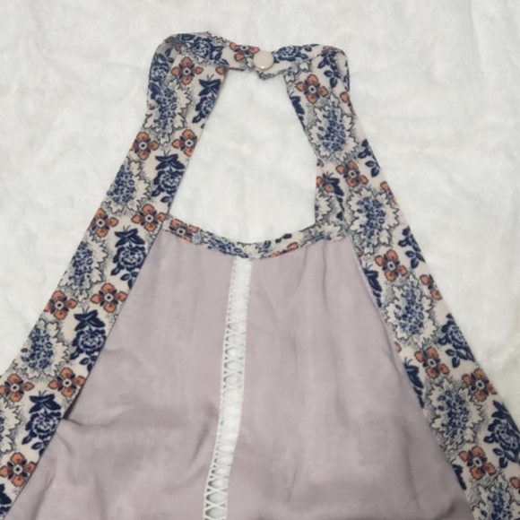 LF Seek the Label NWT Sz XS Floral Halter Romper - Picture 10 of 14